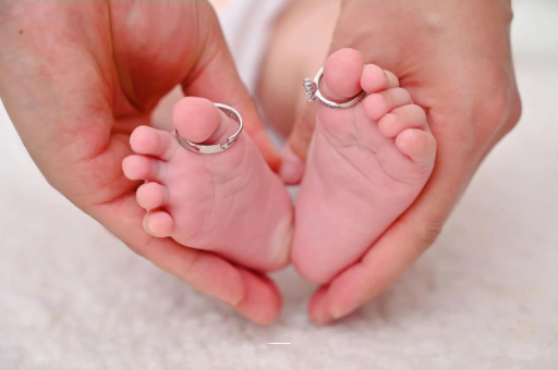 平顶山怀孕肚子一边高一边低